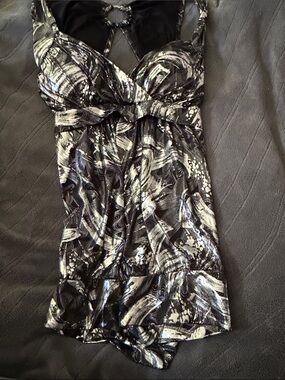 Topia Black & Silver Abstract Ring-Accent Tank
